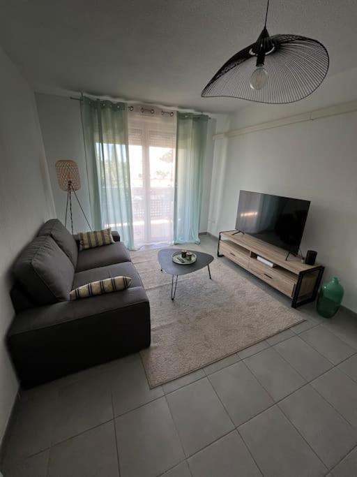 Апартаменти Joli Appt 45 M2 Avec Terrasse Люнель Екстер'єр фото