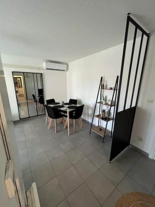 Апартаменти Joli Appt 45 M2 Avec Terrasse Люнель Екстер'єр фото